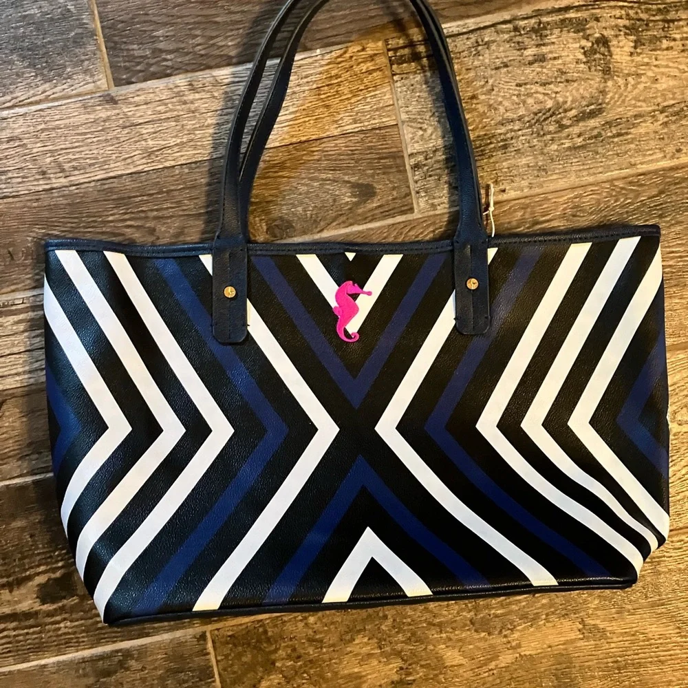 CWonder purse - Picture 2 of 4